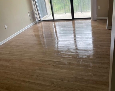 15607 Dorset Road - Photo Thumbnail 1