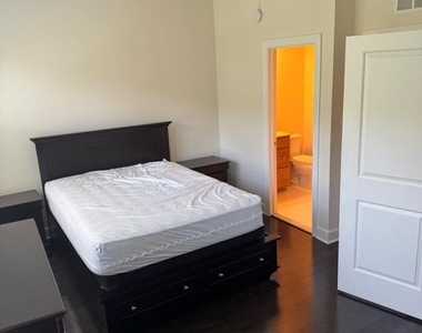 4610 Woodberry Street - Photo Thumbnail 34