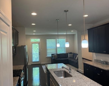 4610 Woodberry Street - Photo Thumbnail 13