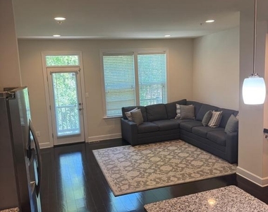 4610 Woodberry Street - Photo Thumbnail 12