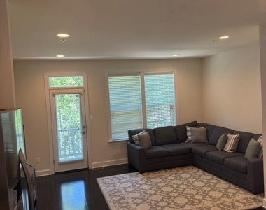 4610 Woodberry Street - Photo Thumbnail 11
