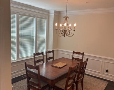 4610 Woodberry Street - Photo Thumbnail 7