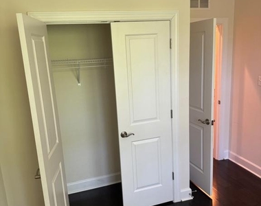 4610 Woodberry Street - Photo Thumbnail 27