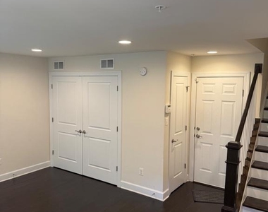 4610 Woodberry Street - Photo Thumbnail 3