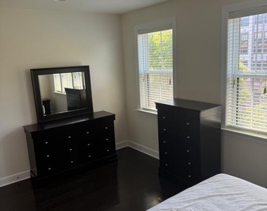 4610 Woodberry Street - Photo Thumbnail 37
