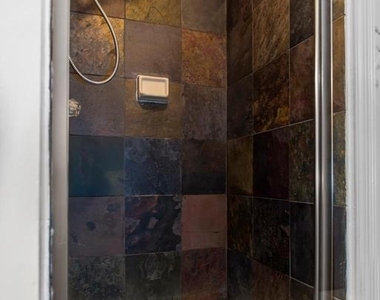 8514 Rheims Court - Photo Thumbnail 18