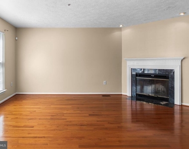 8514 Rheims Court - Photo Thumbnail 3