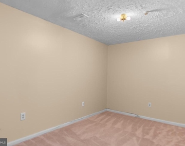 8514 Rheims Court - Photo Thumbnail 26