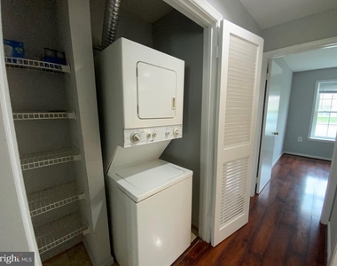 7904 Crows Nest Court - Photo Thumbnail 11