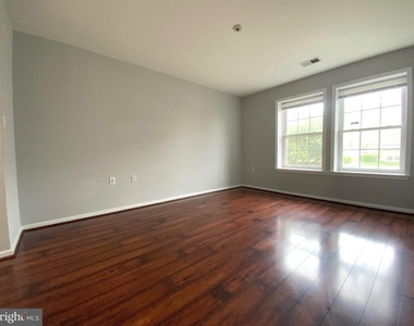7904 Crows Nest Court - Photo Thumbnail 12