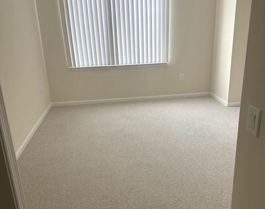930 Wayne Avenue - Photo Thumbnail 10