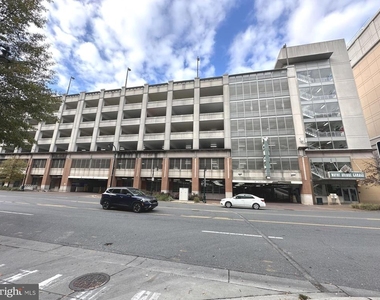 930 Wayne Avenue - Photo Thumbnail 24