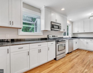 10911 Chandler Road - Photo Thumbnail 11