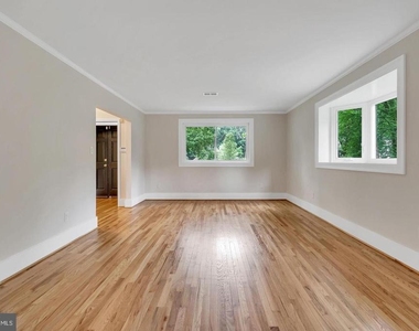 10911 Chandler Road - Photo Thumbnail 7