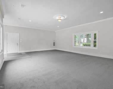 10911 Chandler Road - Photo Thumbnail 24