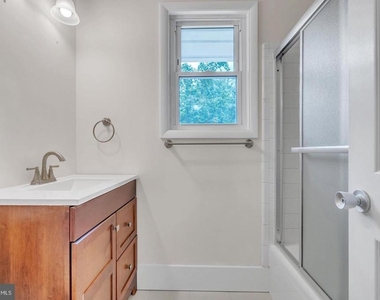10911 Chandler Road - Photo Thumbnail 34