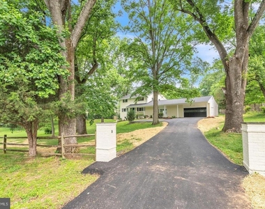 10911 Chandler Road - Photo Thumbnail 1