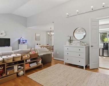 9912 Pomona Drive - Photo Thumbnail 15