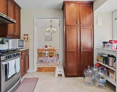 9912 Pomona Drive - Photo Thumbnail 9