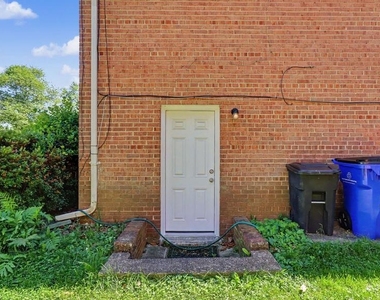 9912 Pomona Drive - Photo Thumbnail 36
