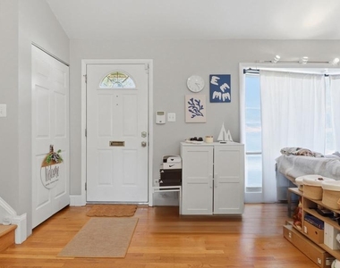 9912 Pomona Drive - Photo Thumbnail 3