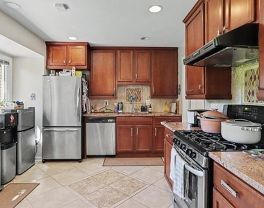 9912 Pomona Drive - Photo Thumbnail 6