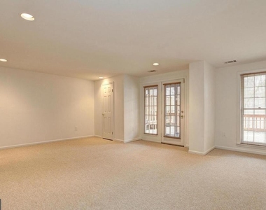 10922 Brewer House - Photo Thumbnail 19