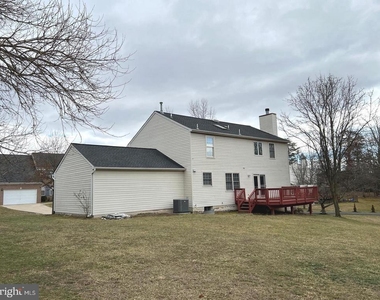 15116 Serbian Lane - Photo Thumbnail 38