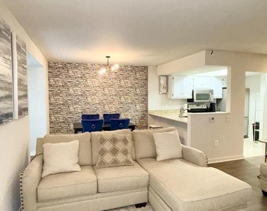 18616 Pier Point Place - Photo Thumbnail 9