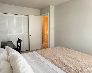 18616 Pier Point Place - Photo Thumbnail 18