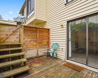 18616 Pier Point Place - Photo Thumbnail 30