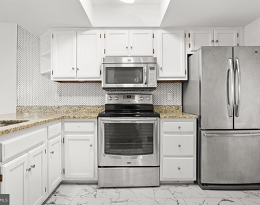 18616 Pier Point Place - Photo Thumbnail 8