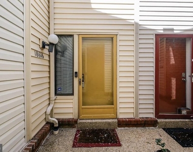 18616 Pier Point Place - Photo Thumbnail 1