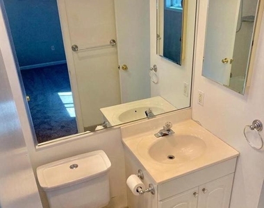 13000 Arctic Avenue - Photo Thumbnail 12