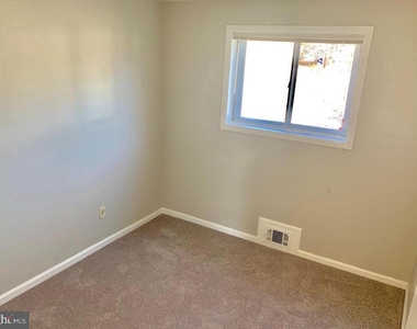 13000 Arctic Avenue - Photo Thumbnail 10