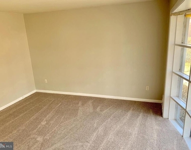 13000 Arctic Avenue - Photo Thumbnail 2