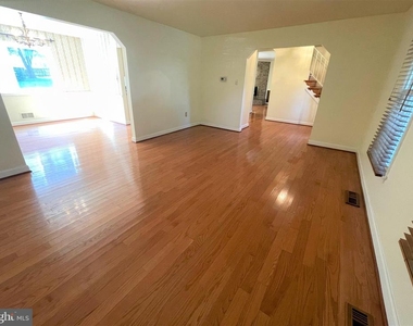 9808 Wilden Lane - Photo Thumbnail 34
