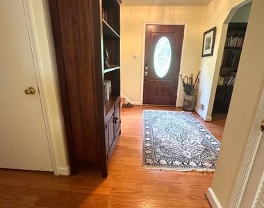 9808 Wilden Lane - Photo Thumbnail 14