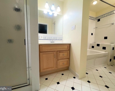 9808 Wilden Lane - Photo Thumbnail 54