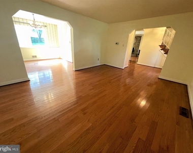 9808 Wilden Lane - Photo Thumbnail 29