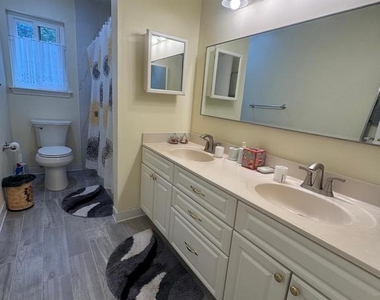9808 Wilden Lane - Photo Thumbnail 21