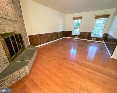 9808 Wilden Lane - Photo Thumbnail 31