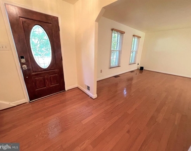 9808 Wilden Lane - Photo Thumbnail 33