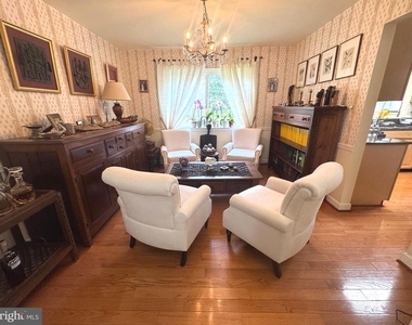 9808 Wilden Lane - Photo Thumbnail 6