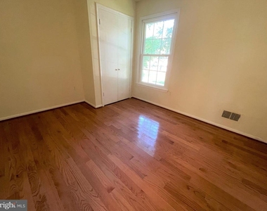 9808 Wilden Lane - Photo Thumbnail 60