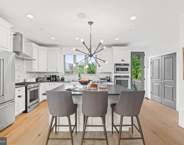 5120 Longstone Way - Photo Thumbnail 13