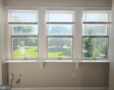 9653 Whiteacre Road - Photo Thumbnail 7