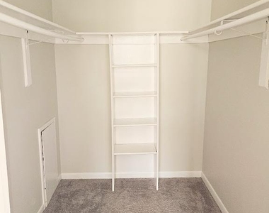 9653 Whiteacre Road - Photo Thumbnail 12