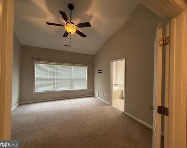 10292 Chestnut Park Lane - Photo Thumbnail 11