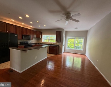 10292 Chestnut Park Lane - Photo Thumbnail 6